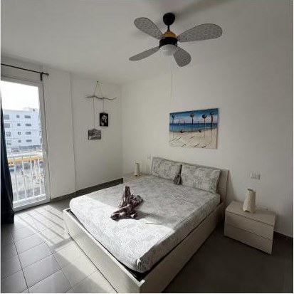 Zodiaco 3M — Bright, central one-bedroom